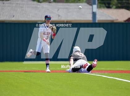 Thumbnail 1 in Marcus @ Allen photogallery.