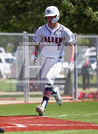 Thumbnail 3 in Marcus @ Allen photogallery.