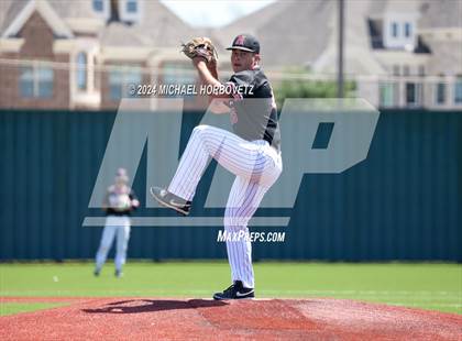 Thumbnail 2 in Marcus @ Allen photogallery.