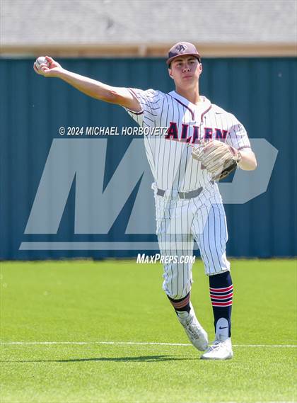 Thumbnail 2 in Marcus @ Allen photogallery.