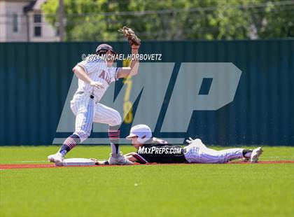 Thumbnail 3 in Marcus @ Allen photogallery.