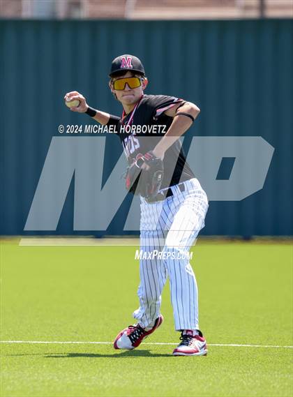 Thumbnail 3 in Marcus @ Allen photogallery.