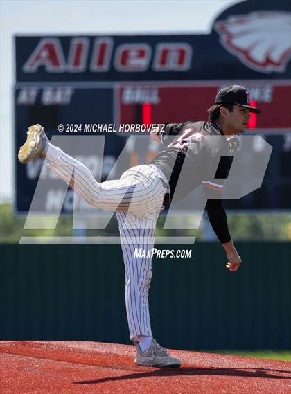 Thumbnail 2 in Marcus @ Allen photogallery.