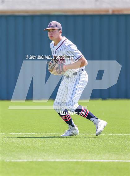 Thumbnail 2 in Marcus @ Allen photogallery.
