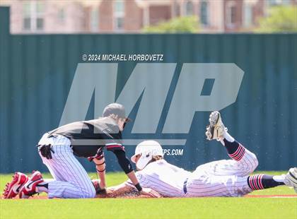 Thumbnail 2 in Marcus @ Allen photogallery.