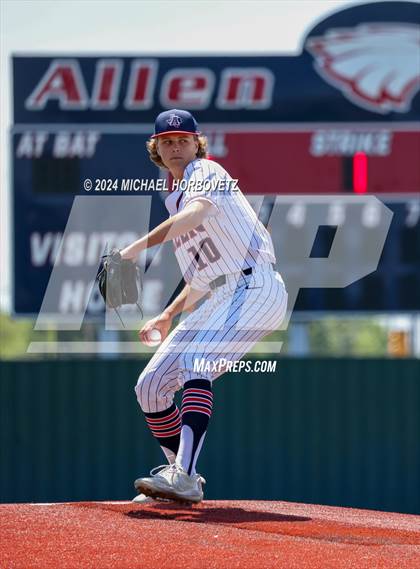 Thumbnail 2 in Marcus @ Allen photogallery.