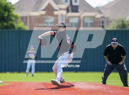 Thumbnail 2 in Marcus @ Allen photogallery.