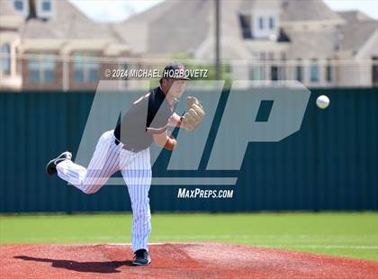 Thumbnail 3 in Marcus @ Allen photogallery.