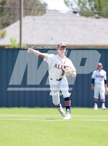 Thumbnail 2 in Marcus @ Allen photogallery.