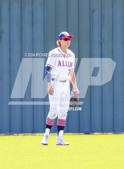 Thumbnail 3 in Marcus @ Allen photogallery.