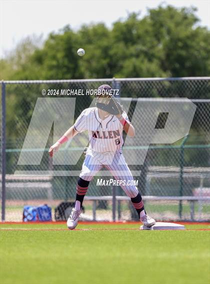 Thumbnail 2 in Marcus @ Allen photogallery.