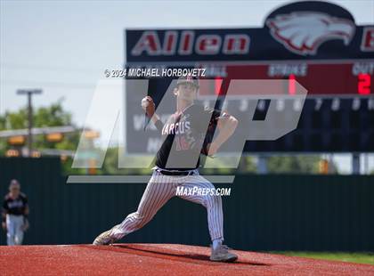 Thumbnail 3 in Marcus @ Allen photogallery.