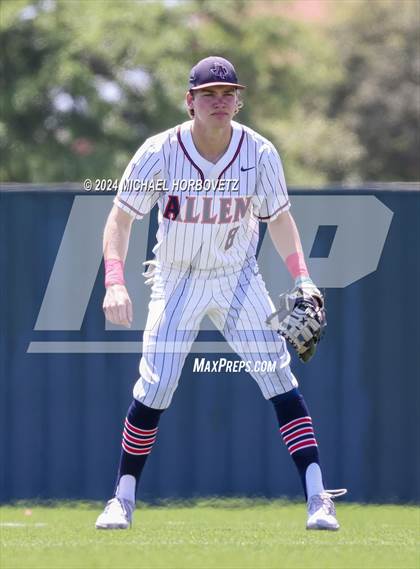 Thumbnail 2 in Marcus @ Allen photogallery.