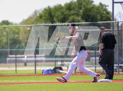 Thumbnail 2 in Marcus @ Allen photogallery.