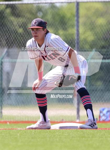 Thumbnail 2 in Marcus @ Allen photogallery.