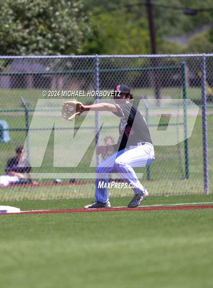 Thumbnail 3 in Marcus @ Allen photogallery.