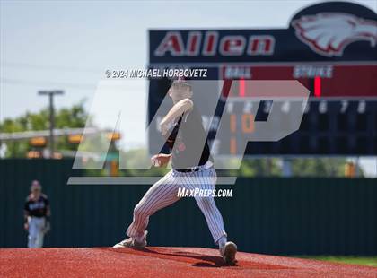 Thumbnail 2 in Marcus @ Allen photogallery.