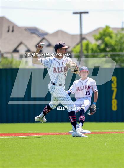Thumbnail 1 in Marcus @ Allen photogallery.