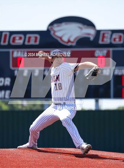 Thumbnail 2 in Marcus @ Allen photogallery.