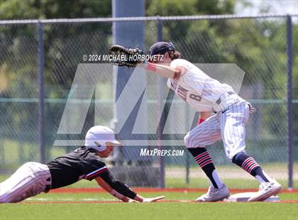 Thumbnail 2 in Marcus @ Allen photogallery.