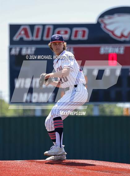 Thumbnail 2 in Marcus @ Allen photogallery.