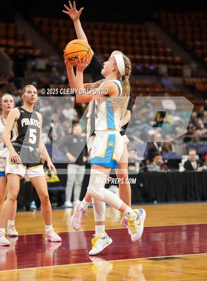Thumbnail 1 in Pagosa Springs vs Timnath (CHSAA 4A Great 8) photogallery.