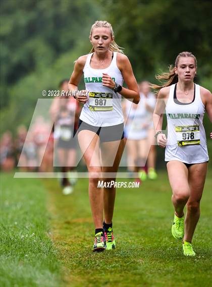 Thumbnail 1 in Ben Davis Invitational photogallery.