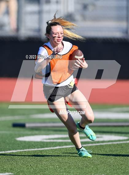 Thumbnail 2 in Burlingame vs Woodside photogallery.