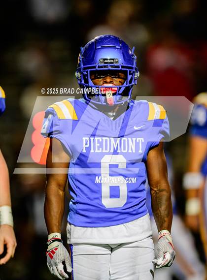 Thumbnail 3 in Gordo vs. Piedmont (AHSAA 3A Round 3) photogallery.