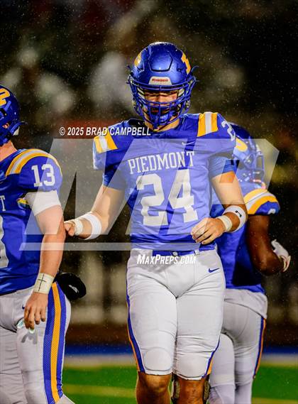 Thumbnail 3 in Gordo vs. Piedmont (AHSAA 3A Round 3) photogallery.