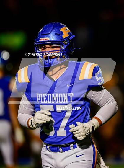 Thumbnail 1 in Gordo vs. Piedmont (AHSAA 3A Round 3) photogallery.