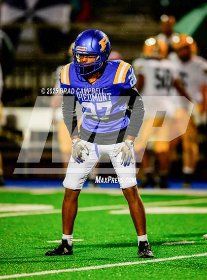 Thumbnail 1 in Gordo vs. Piedmont (AHSAA 3A Round 3) photogallery.