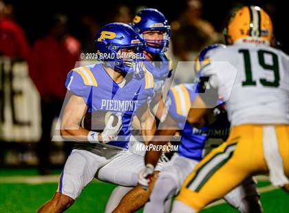 Thumbnail 3 in Gordo vs. Piedmont (AHSAA 3A Round 3) photogallery.