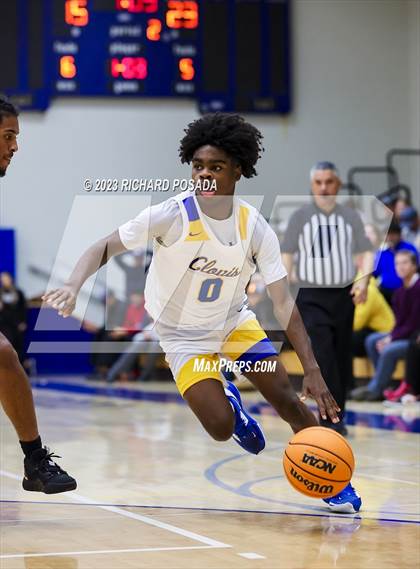 Thumbnail 2 in Edison vs. Clovis photogallery.