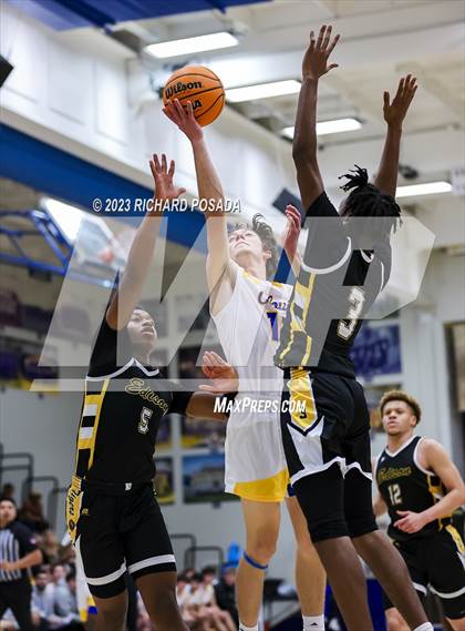 Thumbnail 3 in Edison vs. Clovis photogallery.