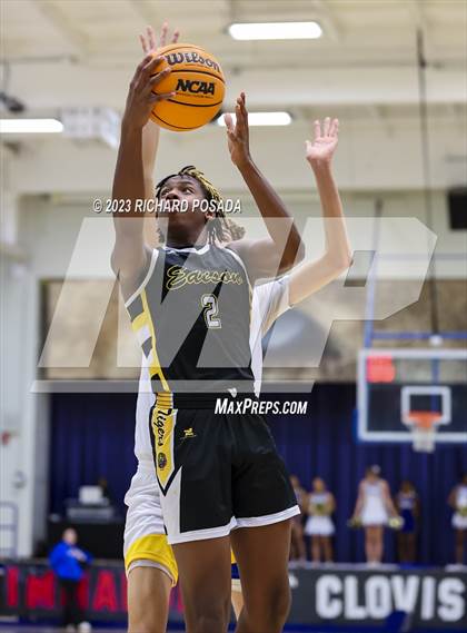 Thumbnail 1 in Edison vs. Clovis photogallery.