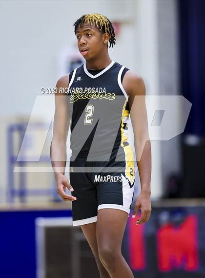 Thumbnail 1 in Edison vs. Clovis photogallery.