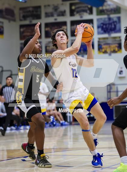 Thumbnail 2 in Edison vs. Clovis photogallery.