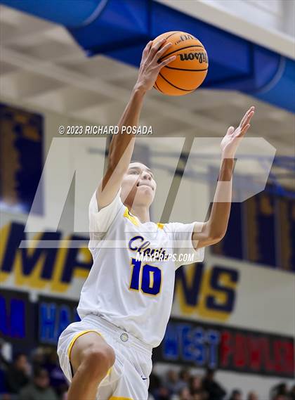 Thumbnail 1 in Edison vs. Clovis photogallery.