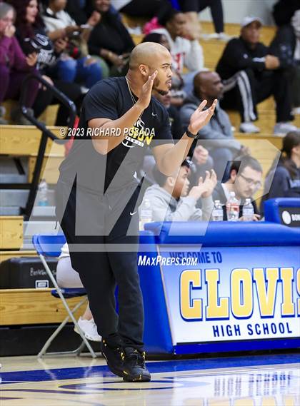 Thumbnail 2 in Edison vs. Clovis photogallery.