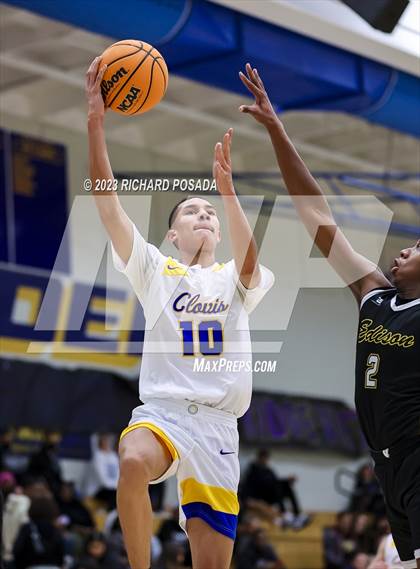 Thumbnail 3 in Edison vs. Clovis photogallery.
