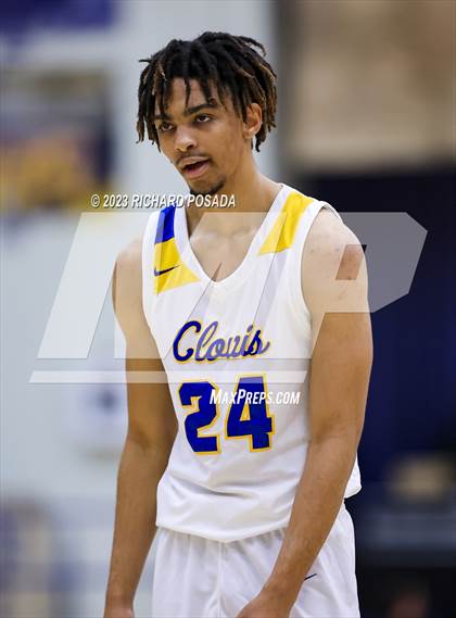 Thumbnail 3 in Edison vs. Clovis photogallery.