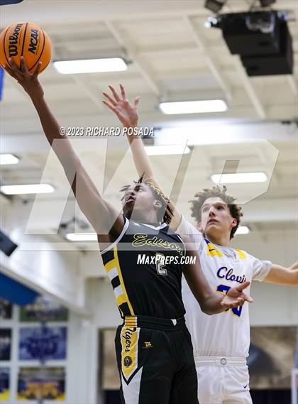 Thumbnail 3 in Edison vs. Clovis photogallery.