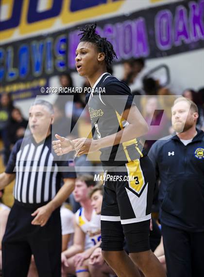 Thumbnail 2 in Edison vs. Clovis photogallery.