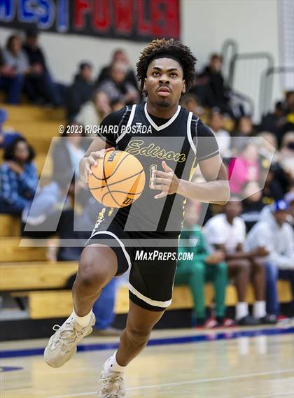 Thumbnail 2 in Edison vs. Clovis photogallery.