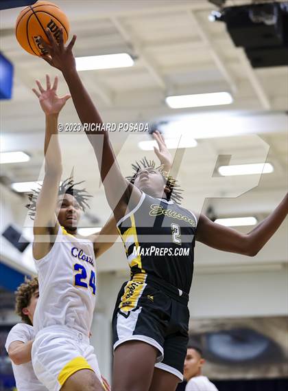 Thumbnail 3 in Edison vs. Clovis photogallery.