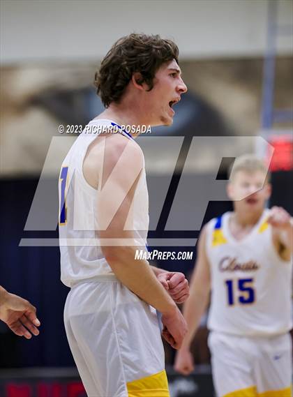 Thumbnail 2 in Edison vs. Clovis photogallery.