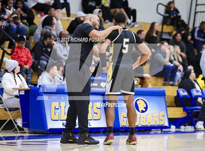 Thumbnail 2 in Edison vs. Clovis photogallery.