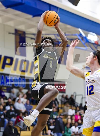 Thumbnail 2 in Edison vs. Clovis photogallery.