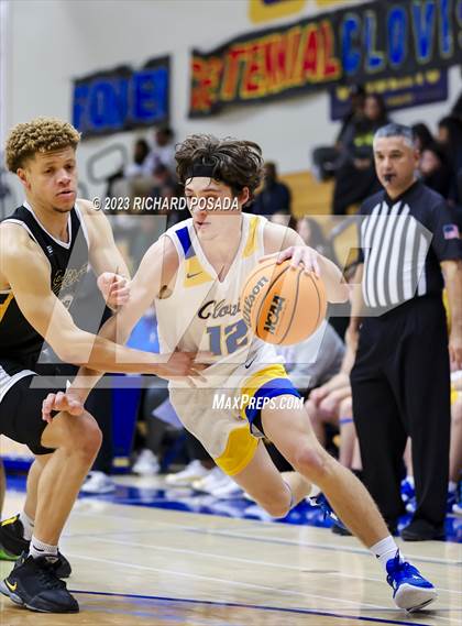 Thumbnail 1 in Edison vs. Clovis photogallery.